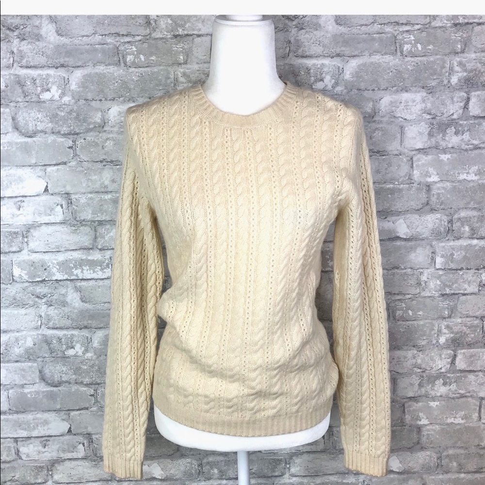 Classic Cable knit 100% Cashmere sweater cream/tan | M